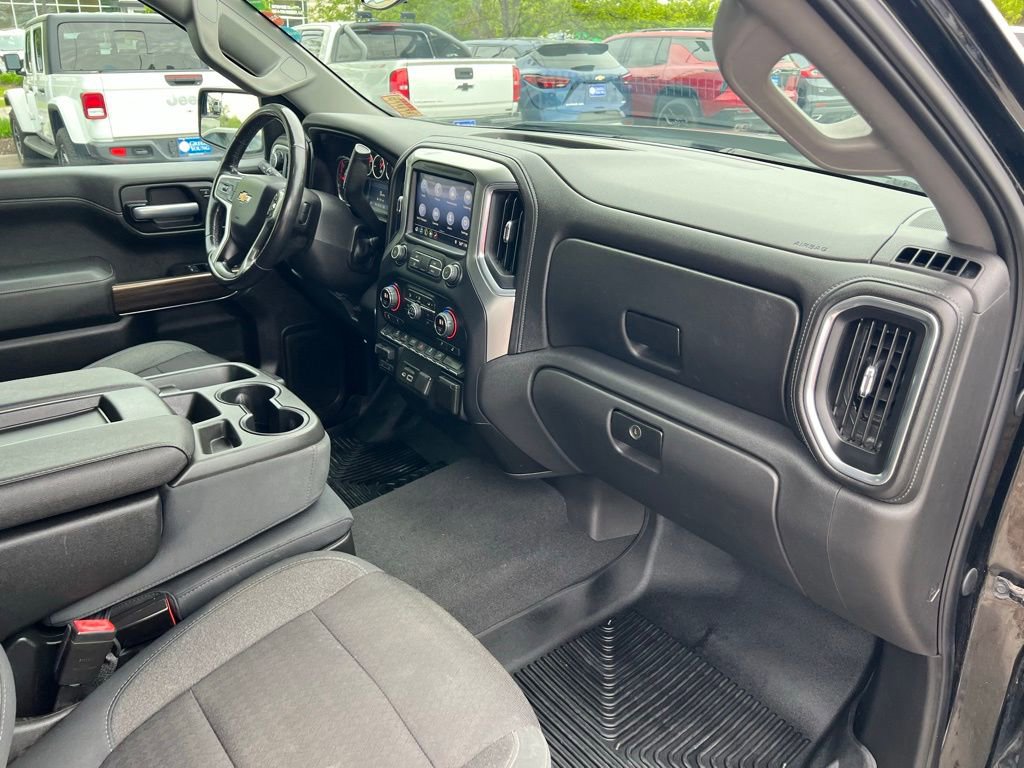 Used 2019 Chevrolet Silverado 1500 LT w/ All-Star Edition AWD/4WD image 29