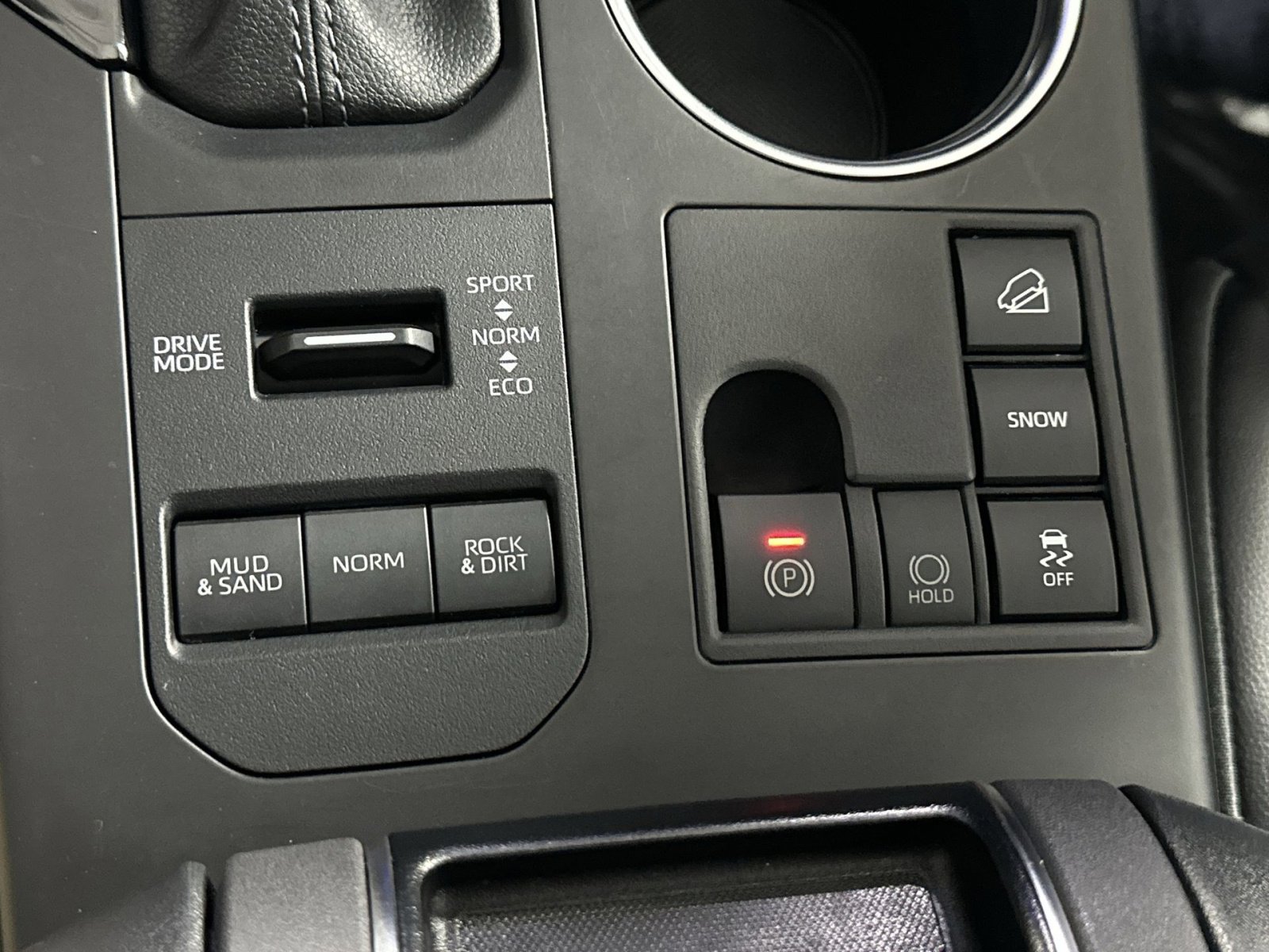 Used 2023 Toyota Highlander XLE image 27