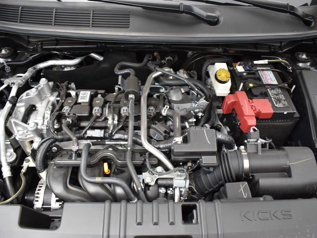 Used 2025 Nissan Kicks S image 33