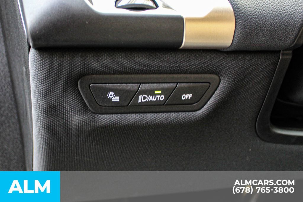 Used 2023 BMW iX xDrive50 image 32