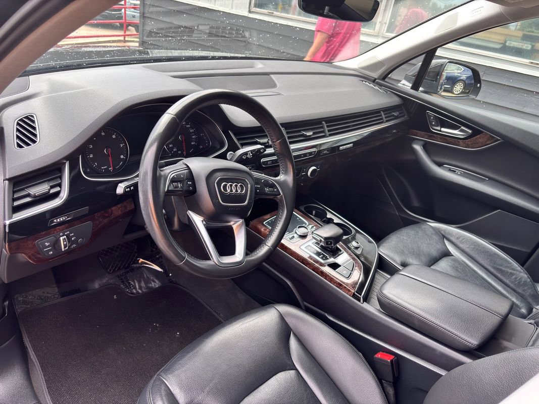 Used 2018 Audi Q7 3.0T Premium Plus image 19