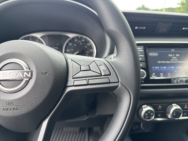 New 2025 Nissan Kicks Play S FWD image 17