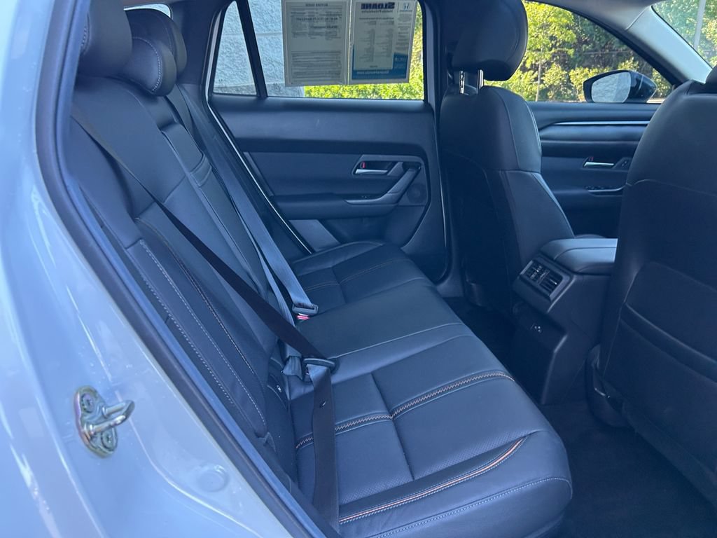 Used 2025 MAZDA CX-50 AWD 2.5 Hybrid w/ Cargo Package image 17