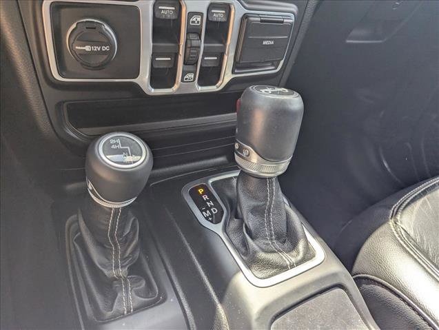 Used 2018 Jeep Wrangler Unlimited Sahara image 10