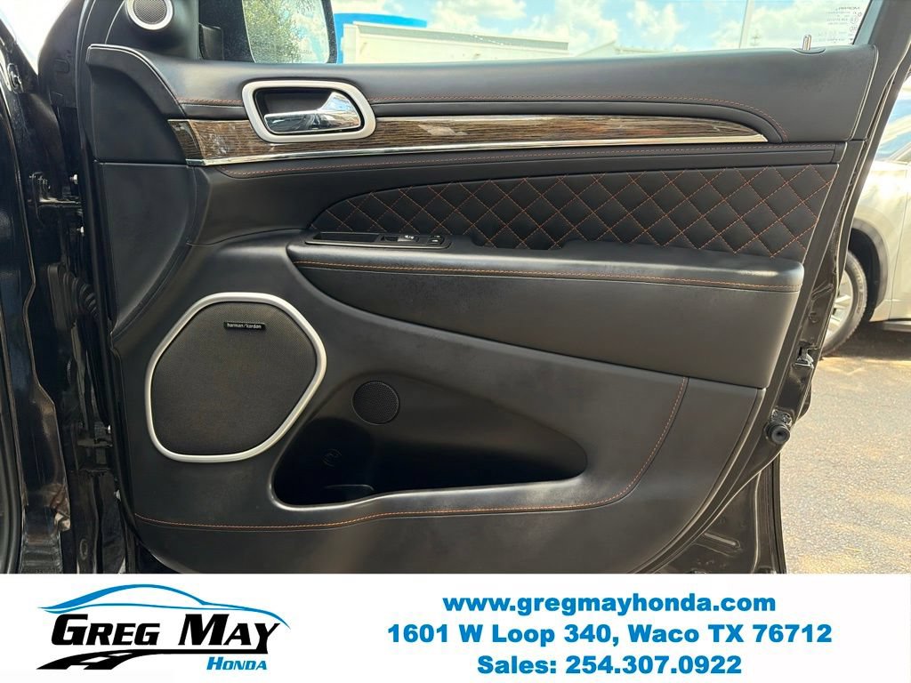 Used 2019 Jeep Grand Cherokee Summit AWD/4WD image 12