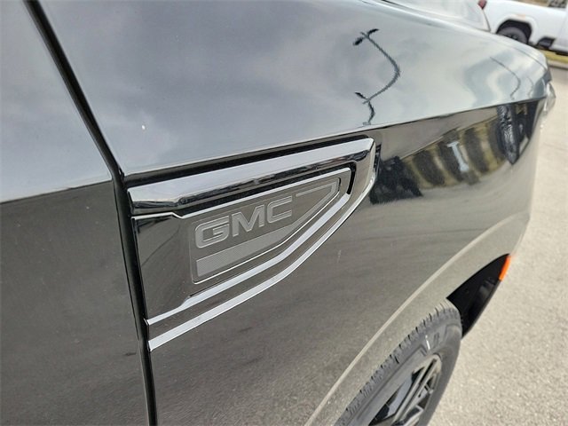 New 2024 GMC Yukon Denali w/ Advanced Technology Package image 7
