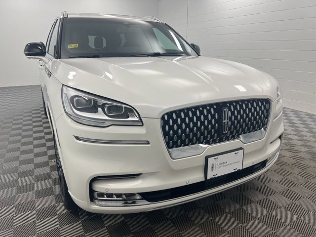 Certified 2023 Lincoln Aviator Black Label w/ Class IV Trailer Tow Package image 4