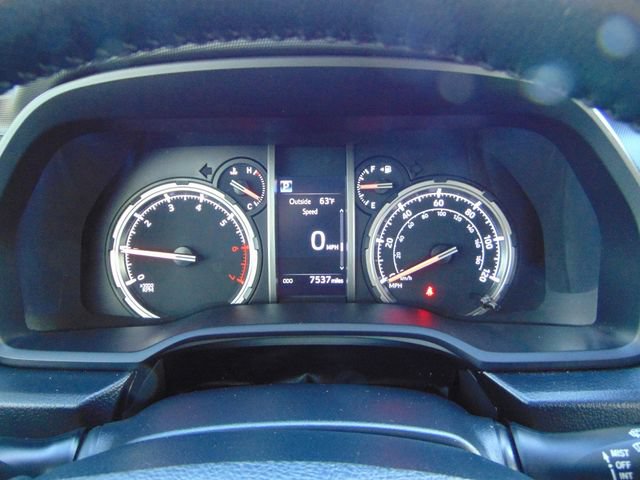 Used 2024 Toyota 4Runner TRD Off-Road Premium AWD/4WD image 16