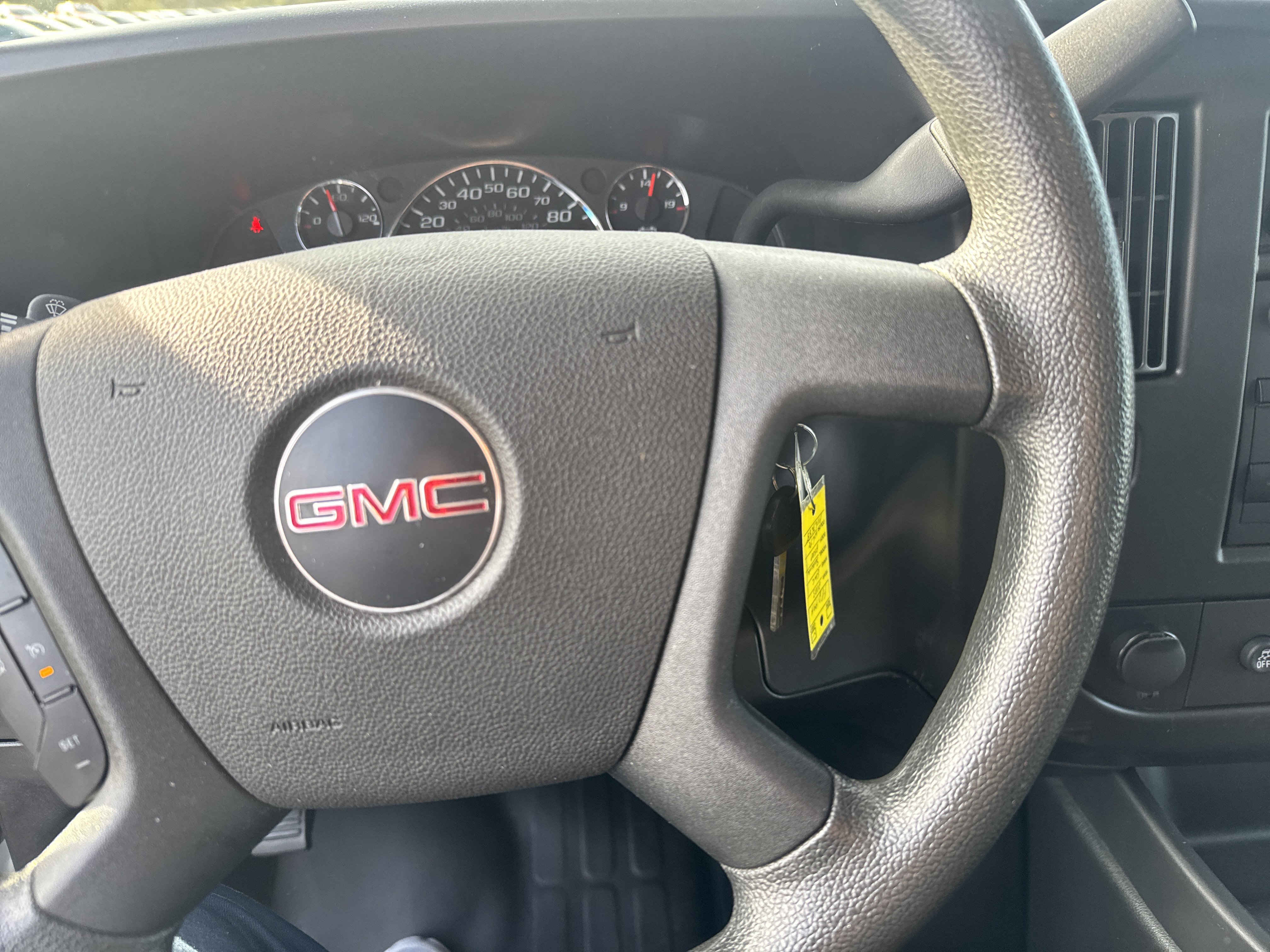 Used 2023 GMC Savana 2500 w/ Driver Convenience Package image 19