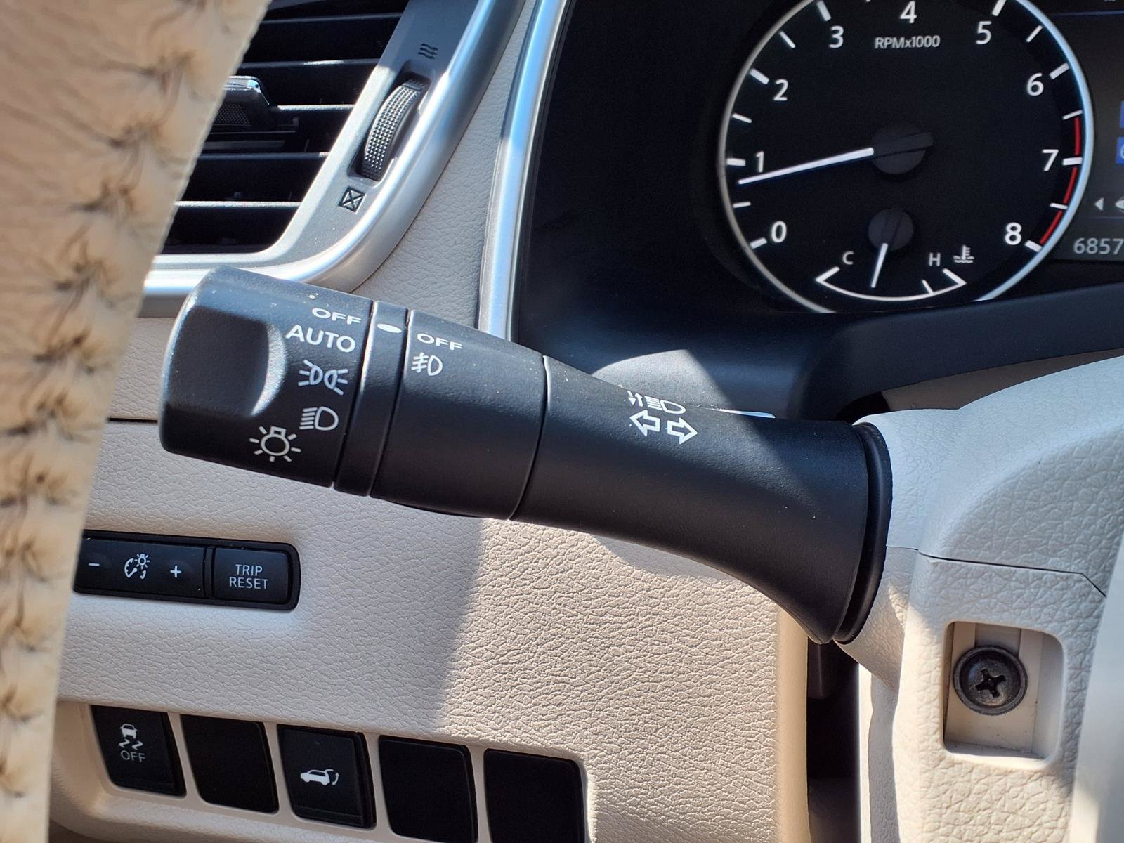 Used 2015 Nissan Murano SL FWD image 22