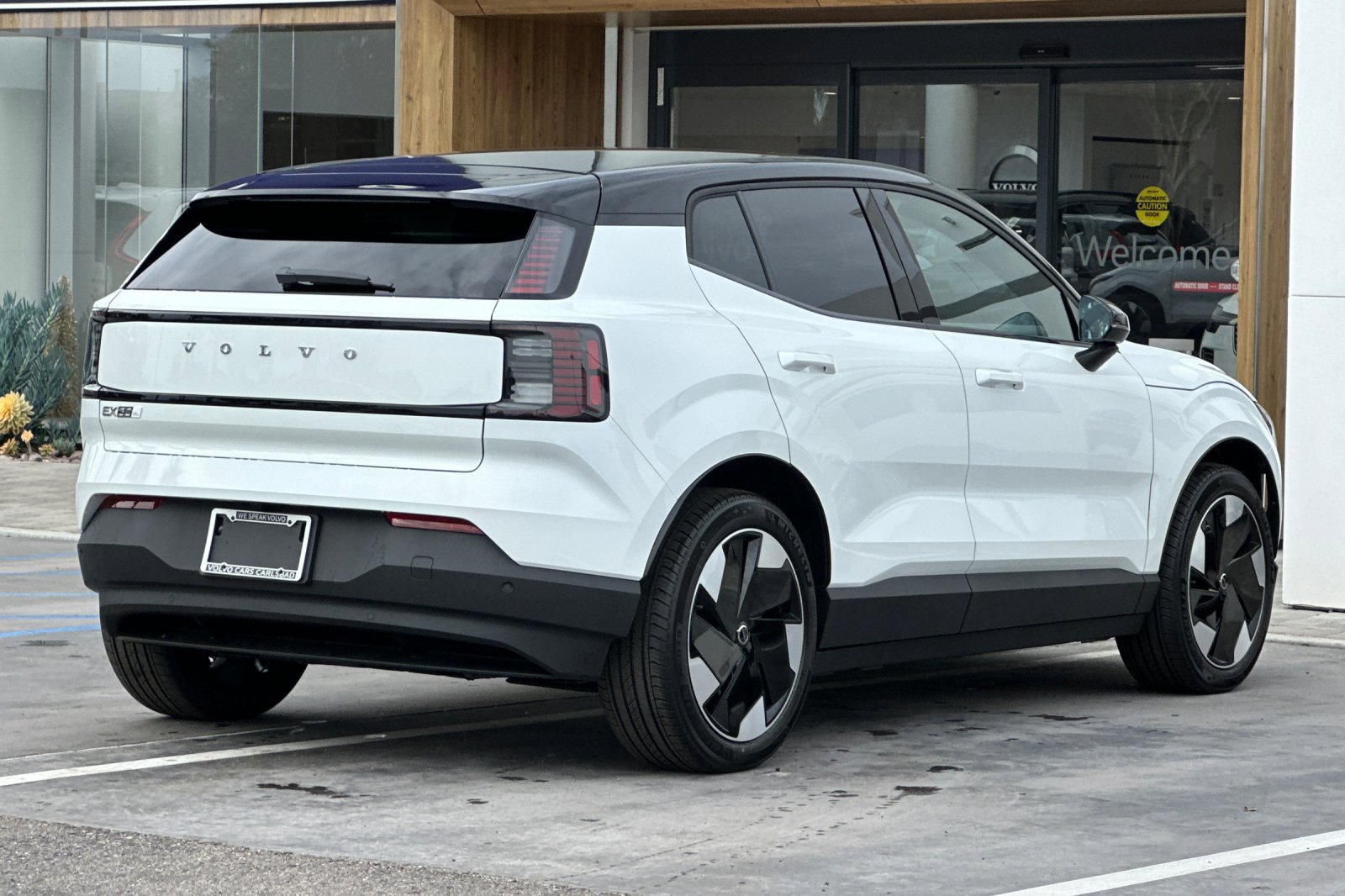 New 2026 Volvo EX30 Plus image 5