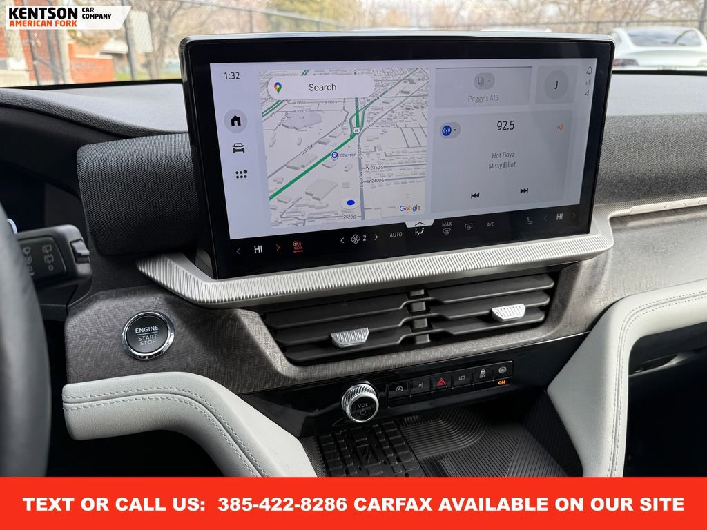 Used 2025 Ford Explorer Platinum w/ LUX Leather Package image 23