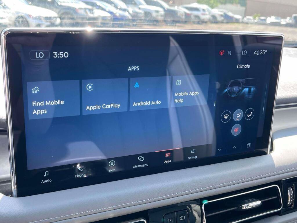 Used 2023 Lincoln Nautilus Reserve w/ Equipment Group 201A AWD/4WD image 25