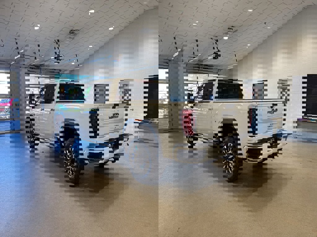 New 2026 GMC Sierra 2500 Denali Ultimate image 8