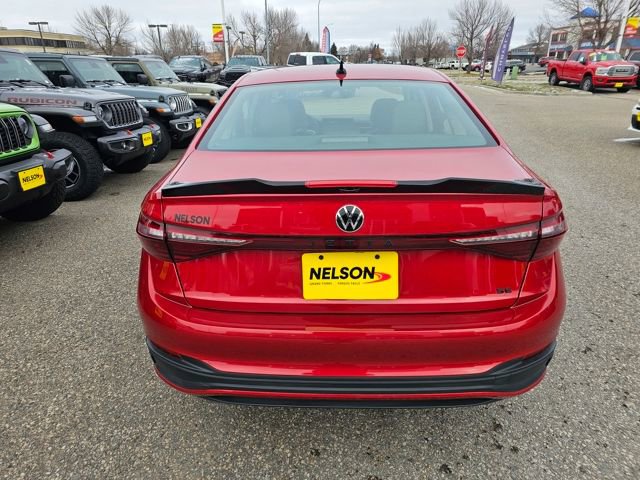 Used 2025 Volkswagen Jetta SE w/ Sunroof Package image 8