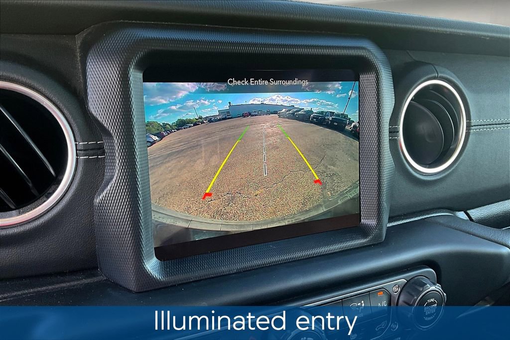 Used 2021 Jeep Wrangler Unlimited Sahara w/ Cold Weather Group image 16