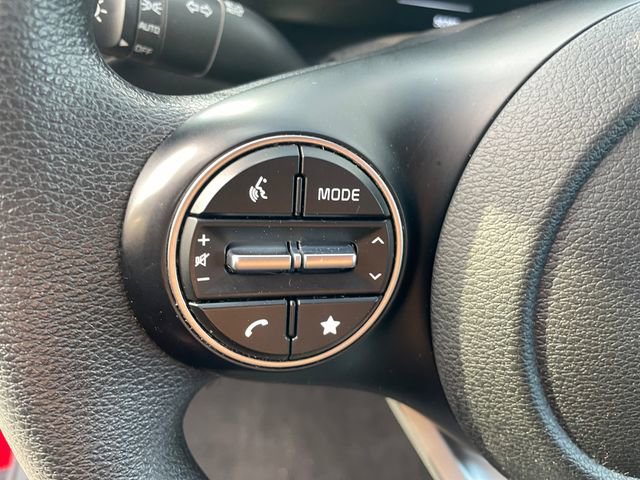 Used 2023 Kia Soul LX w/ LX Technology Package image 18