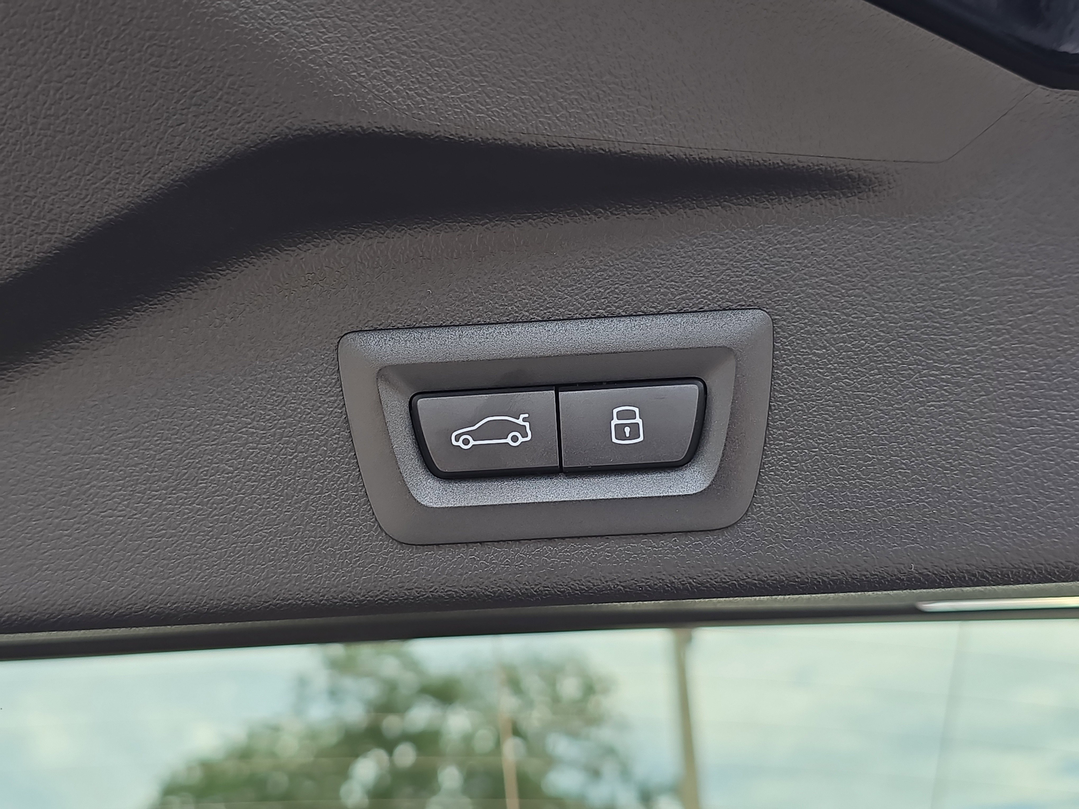 New 2026 BMW X5 sDrive40i w/ M Sport Package image 11