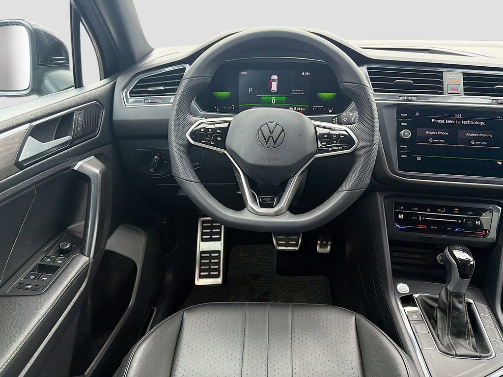 Used 2022 Volkswagen Tiguan SE R-Line image 17