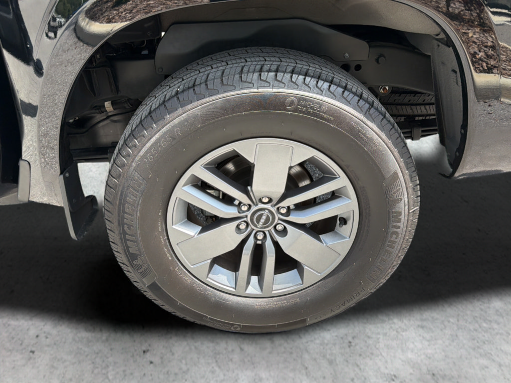 Certified 2025 Nissan Frontier SV RWD image 46