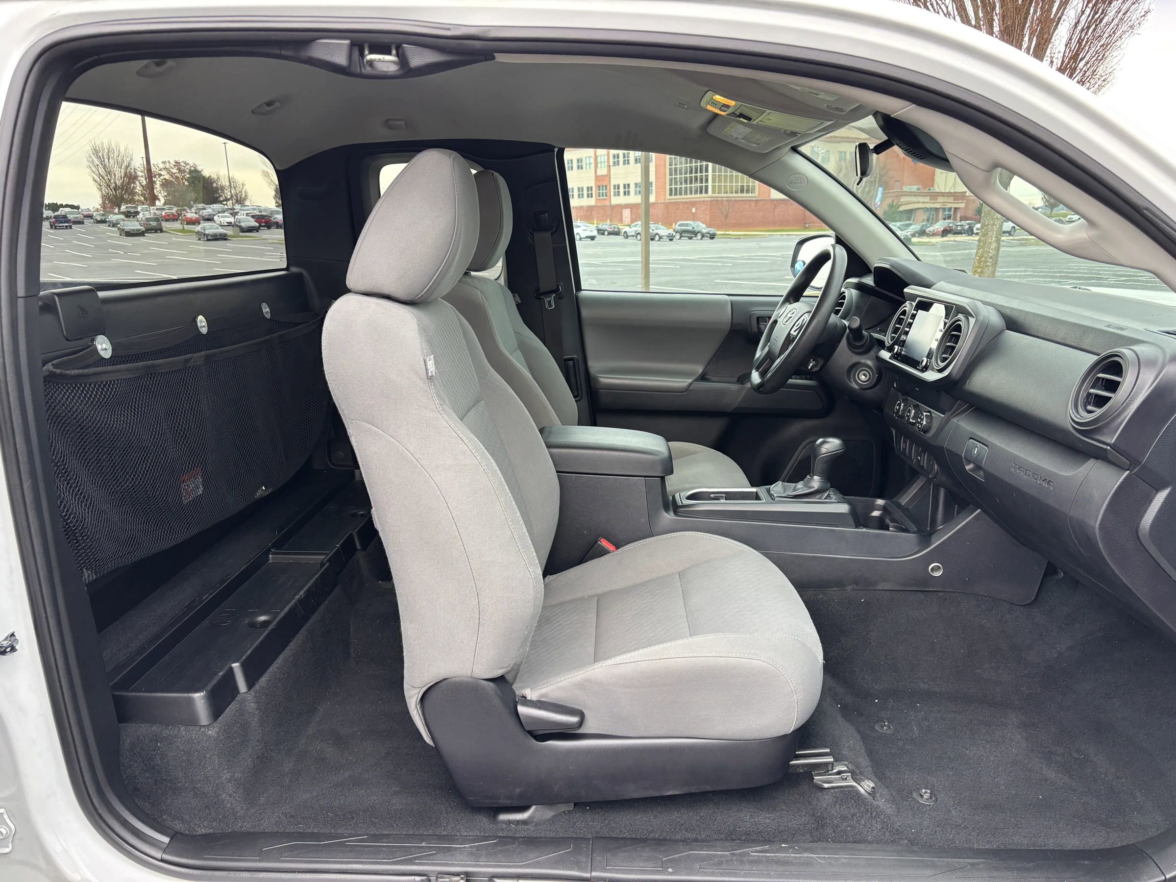 Used 2020 Toyota Tacoma SR image 16