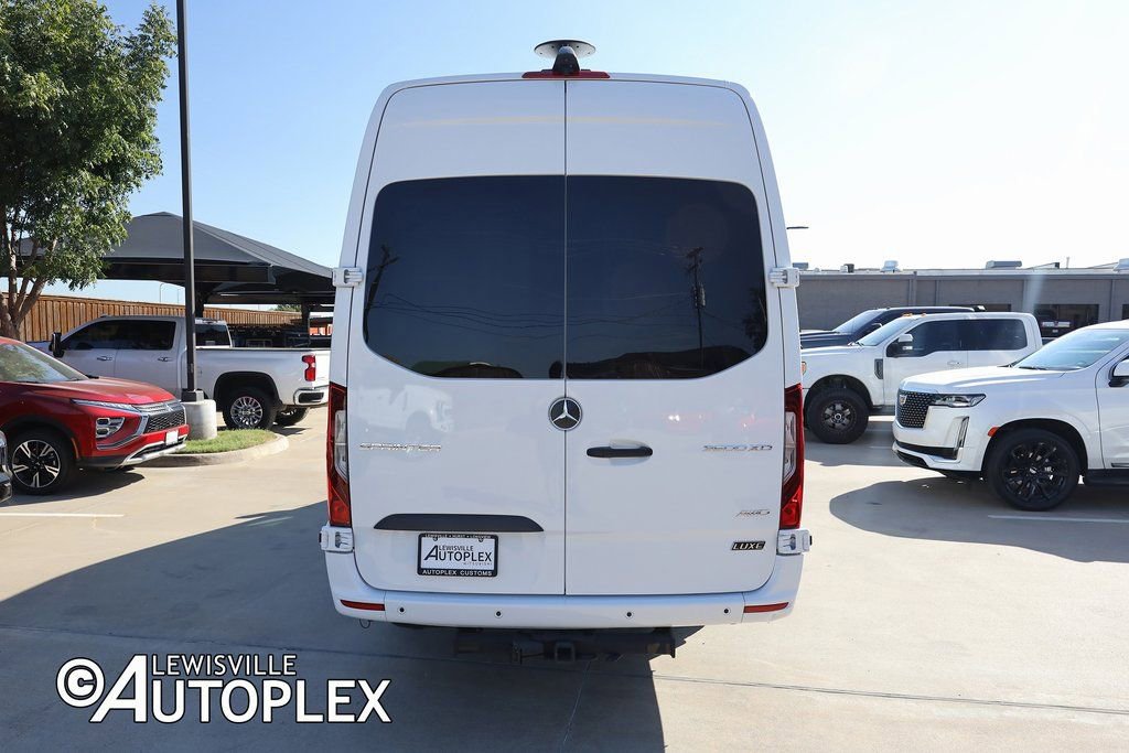Used 2023 Mercedes-Benz Sprinter 3500 image 7