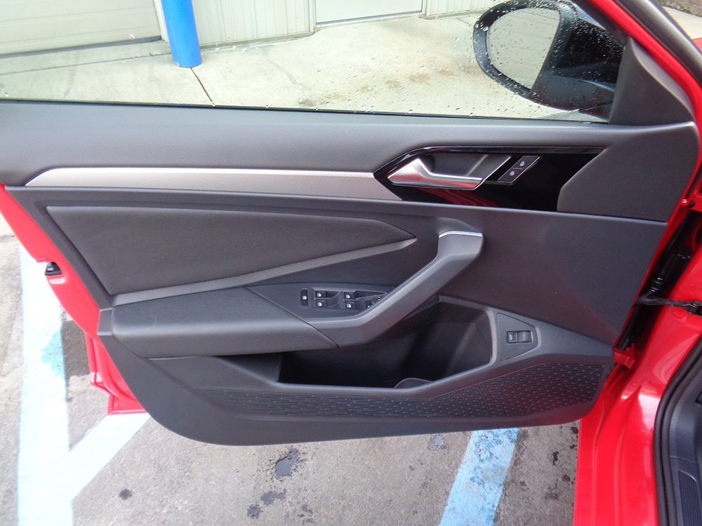Used 2020 Volkswagen Jetta R-Line image 13