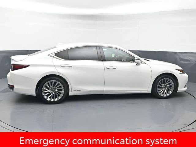 Used 2021 Lexus ES 300h w/ Accessory Package image 8