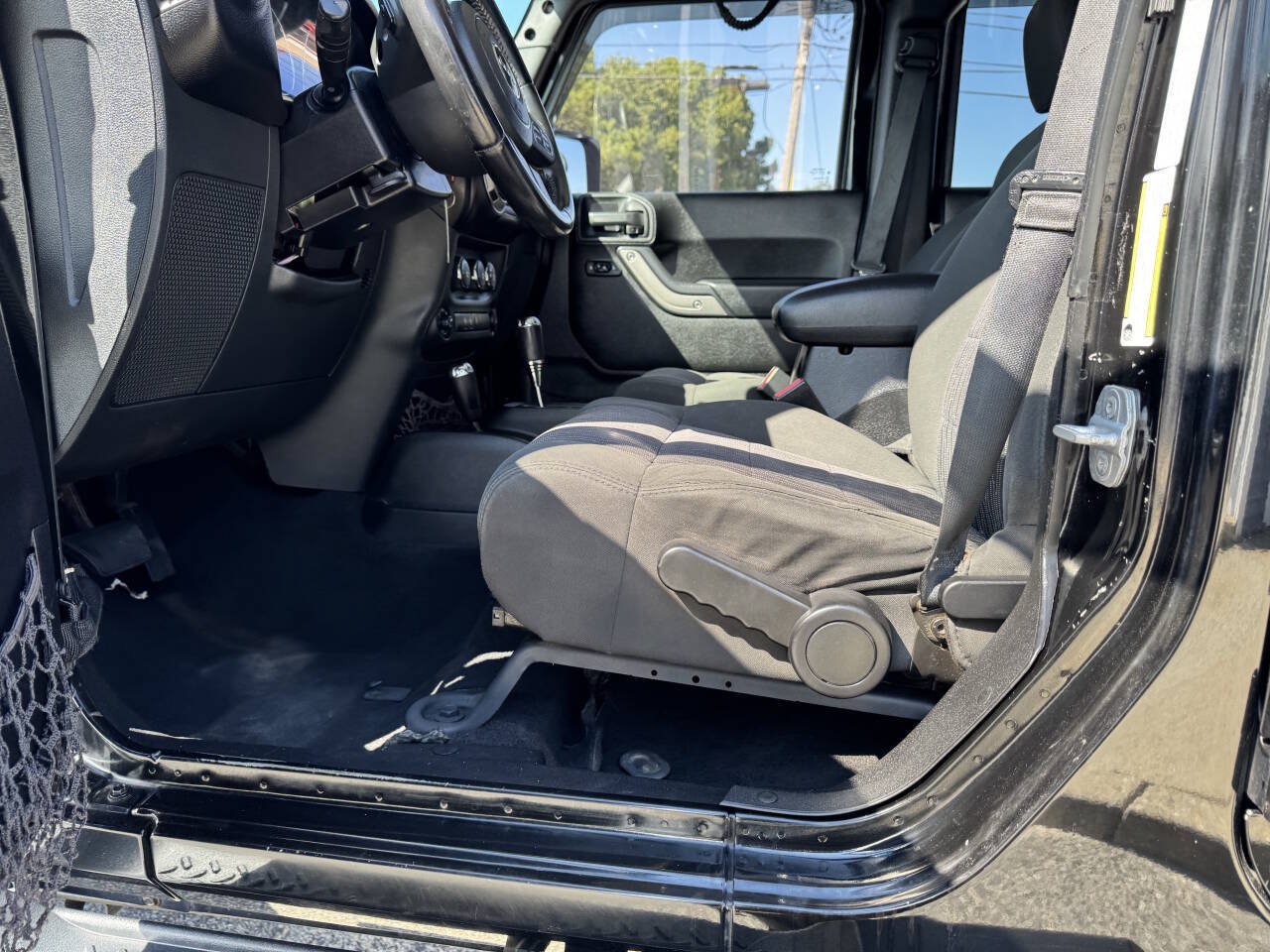 Used 2012 Jeep Wrangler Unlimited Sport AWD/4WD image 17