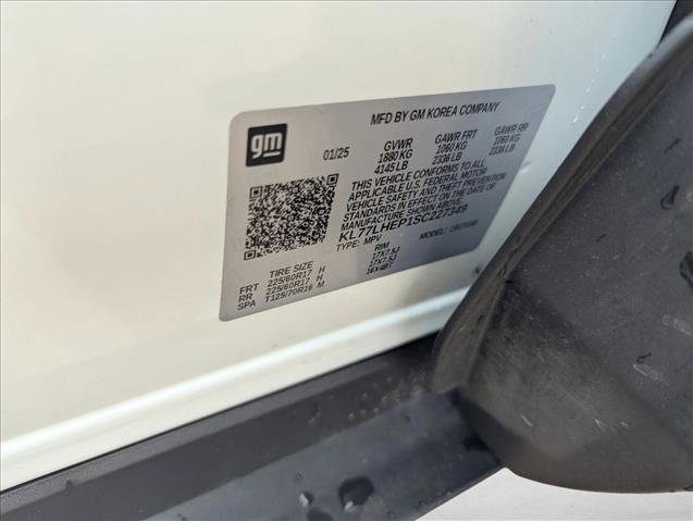 Used 2025 Chevrolet Trax LT FWD image 16