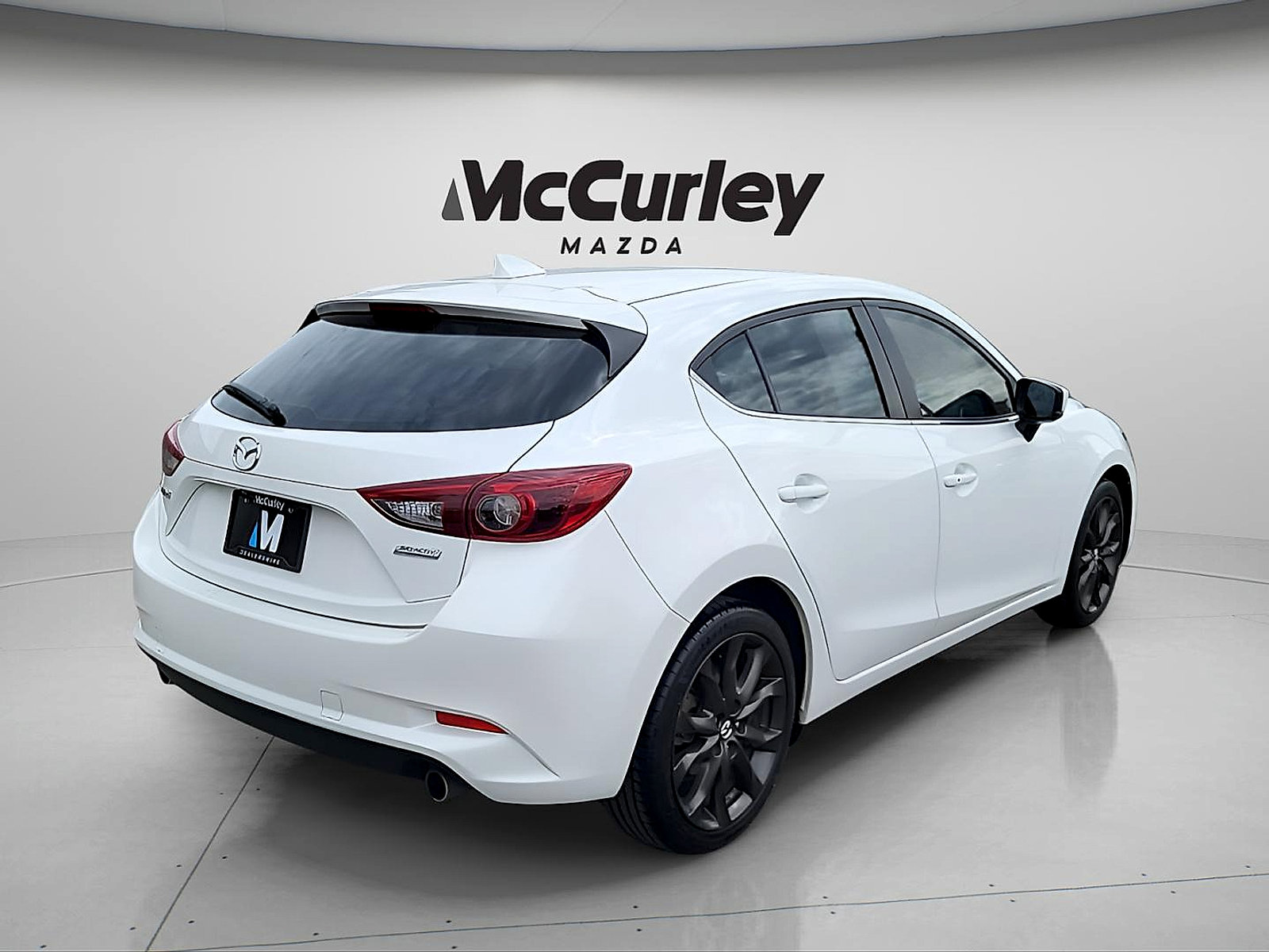 Used 2017 MAZDA MAZDA3 Grand Touring w/ Premium Equipment Package FWD image 7