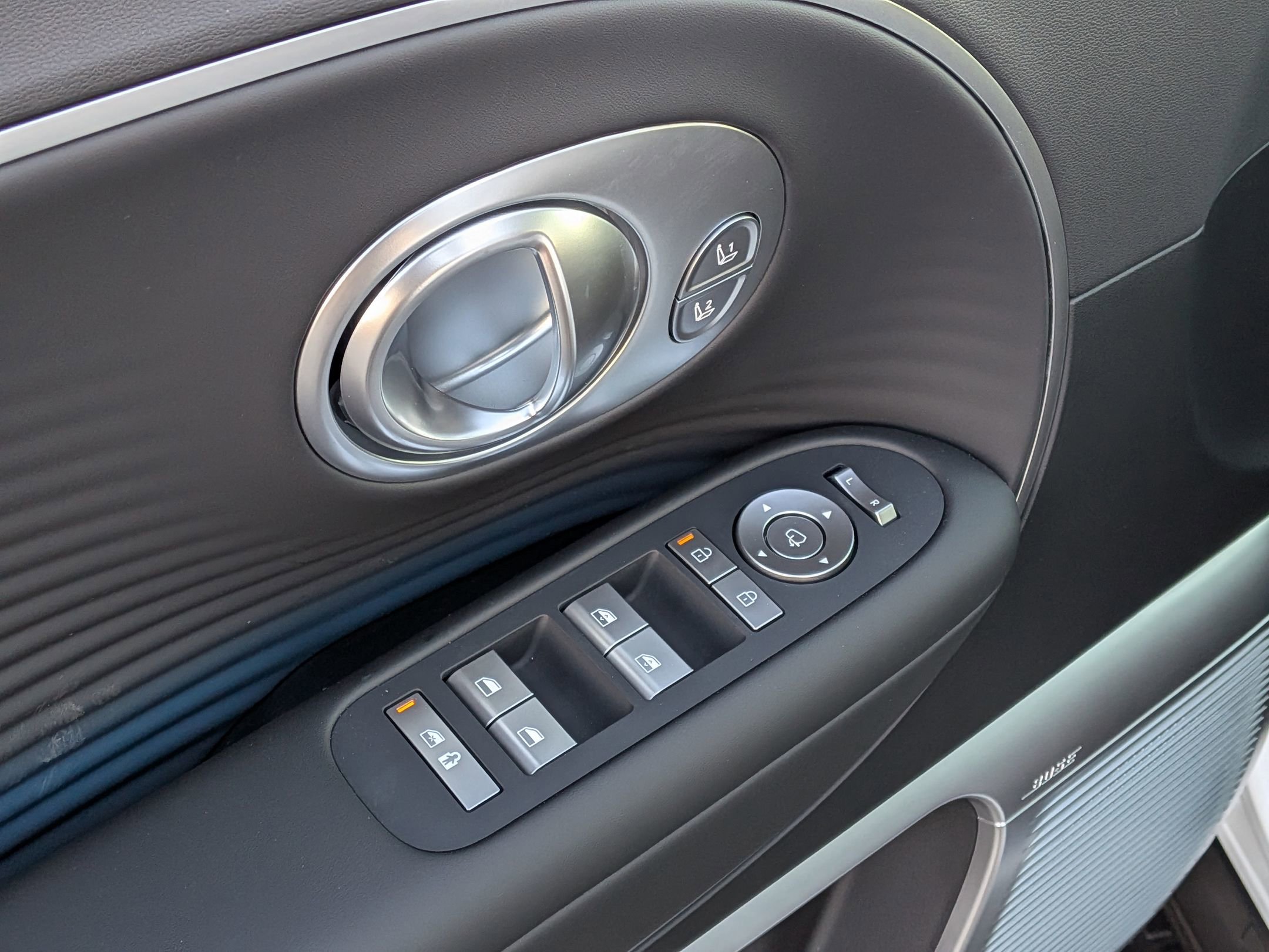 New 2026 Hyundai Ioniq 9 Limited image 16