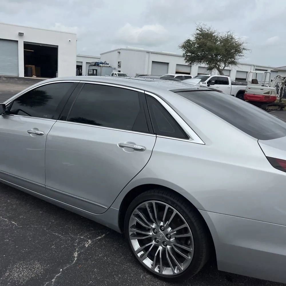 Used 2017 Cadillac CT6 Premium Luxury w/ Active Chassis Package AWD/4WD image 6