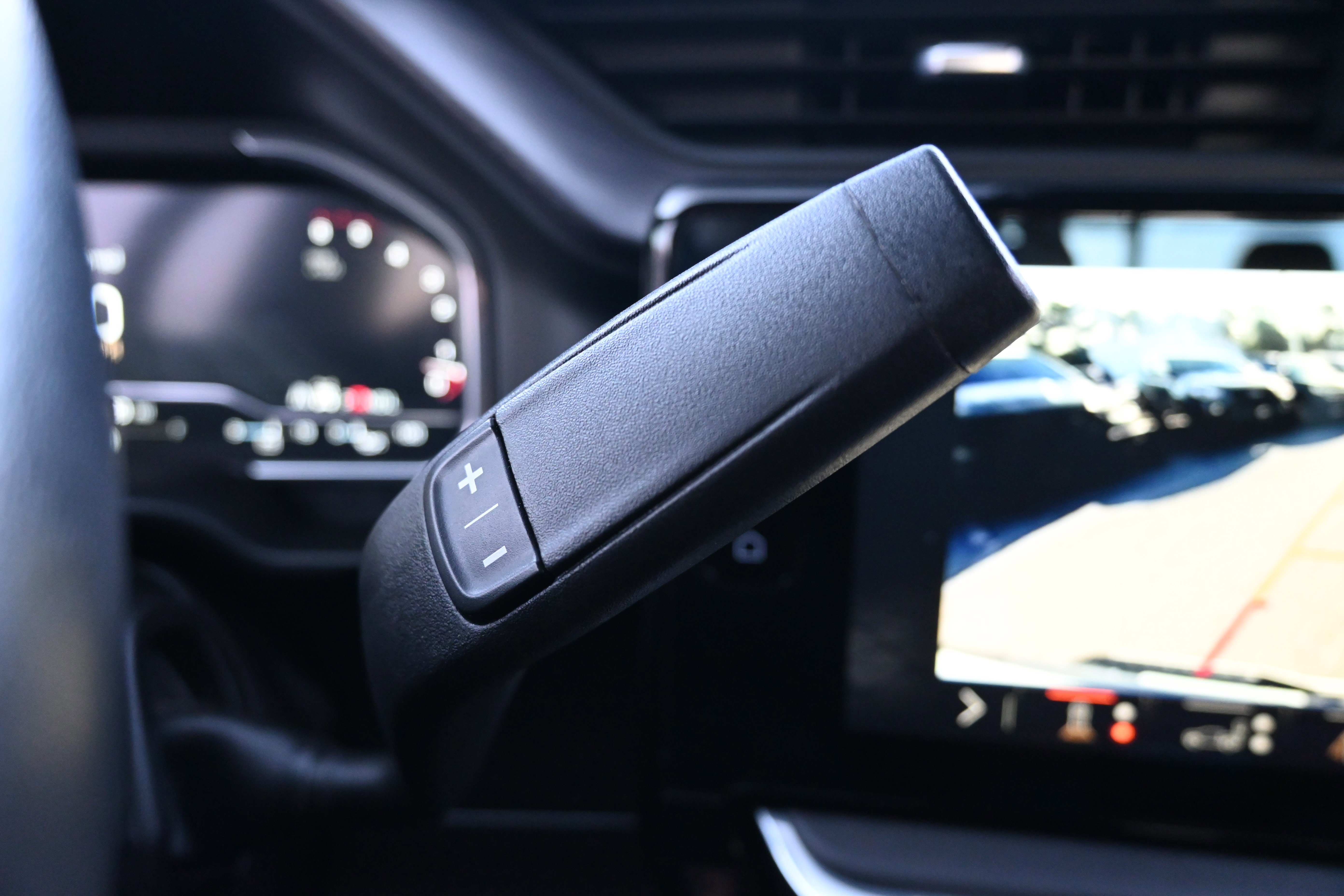 Used 2024 GMC Sierra 3500 Denali Ultimate image 27