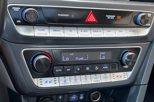 Used 2018 Hyundai Sonata Limited w/ Limited Ultimate Package 03 FWD image 23