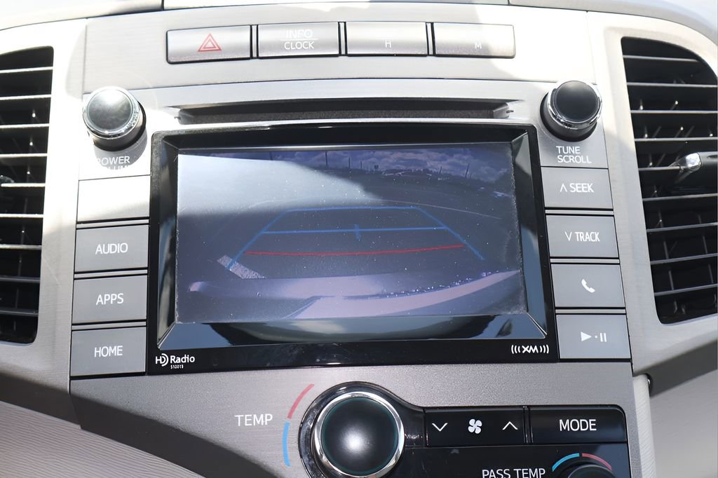 Used 2015 Toyota Venza LE AWD/4WD image 24