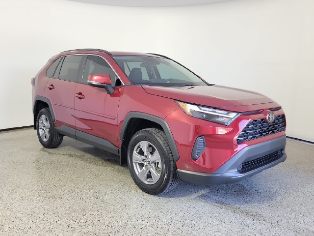 Used 2024 Toyota RAV4 XLE w/ Convenience Package FWD image 4