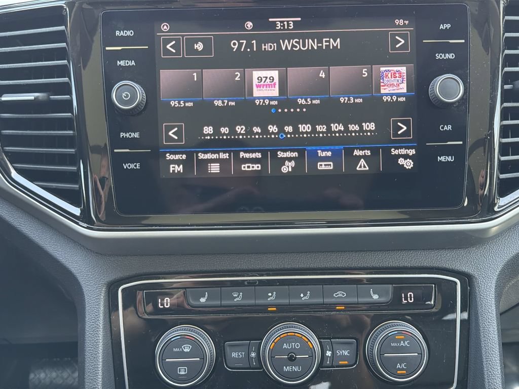 Used 2023 Volkswagen Atlas SE w/ Panoramic Sunroof Package FWD image 24