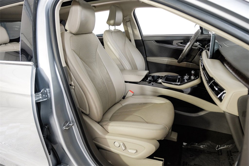 Used 2023 Lincoln Nautilus Reserve image 37