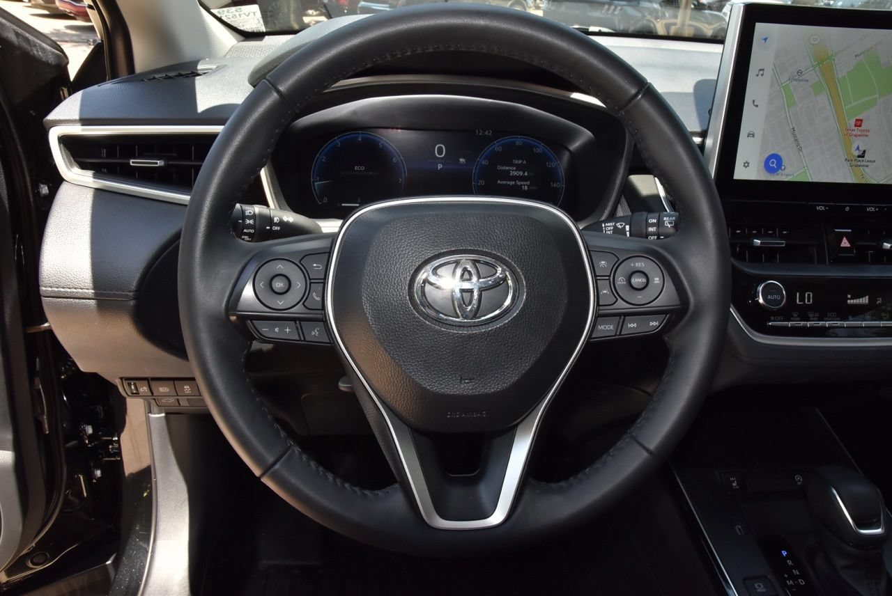 Used 2026 Toyota Corolla Cross XLE w/ Convenience Package FWD image 22