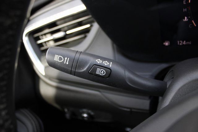 Used 2024 Buick Encore GX Sport Touring image 10