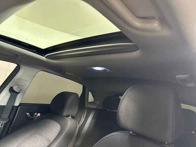 Used 2023 Hyundai Kona SEL FWD image 12