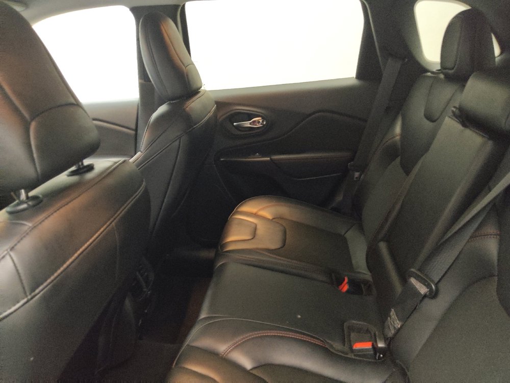 Used 2022 Jeep Cherokee Trailhawk w/ Sun, Sound & Nav Group image 18