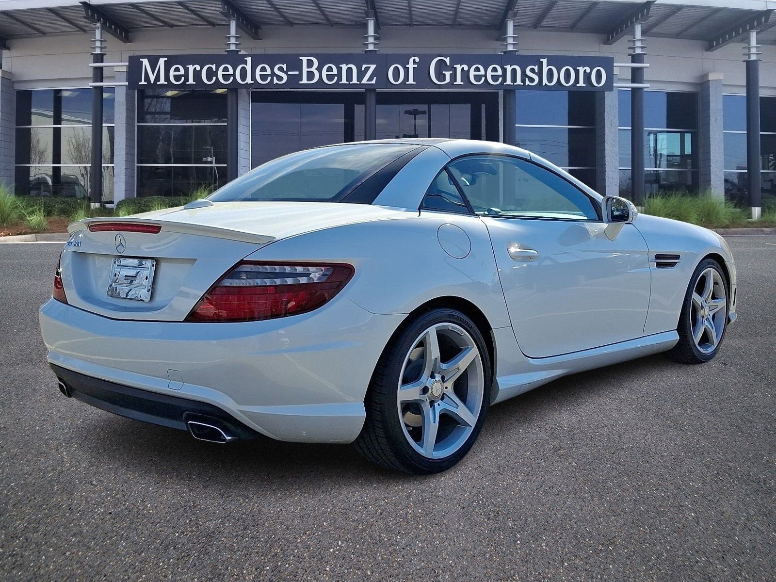 Certified 2016 Mercedes-Benz SLK 300 image 4