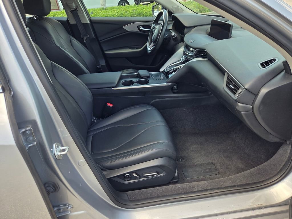 Used 2023 Acura TLX FWD image 29