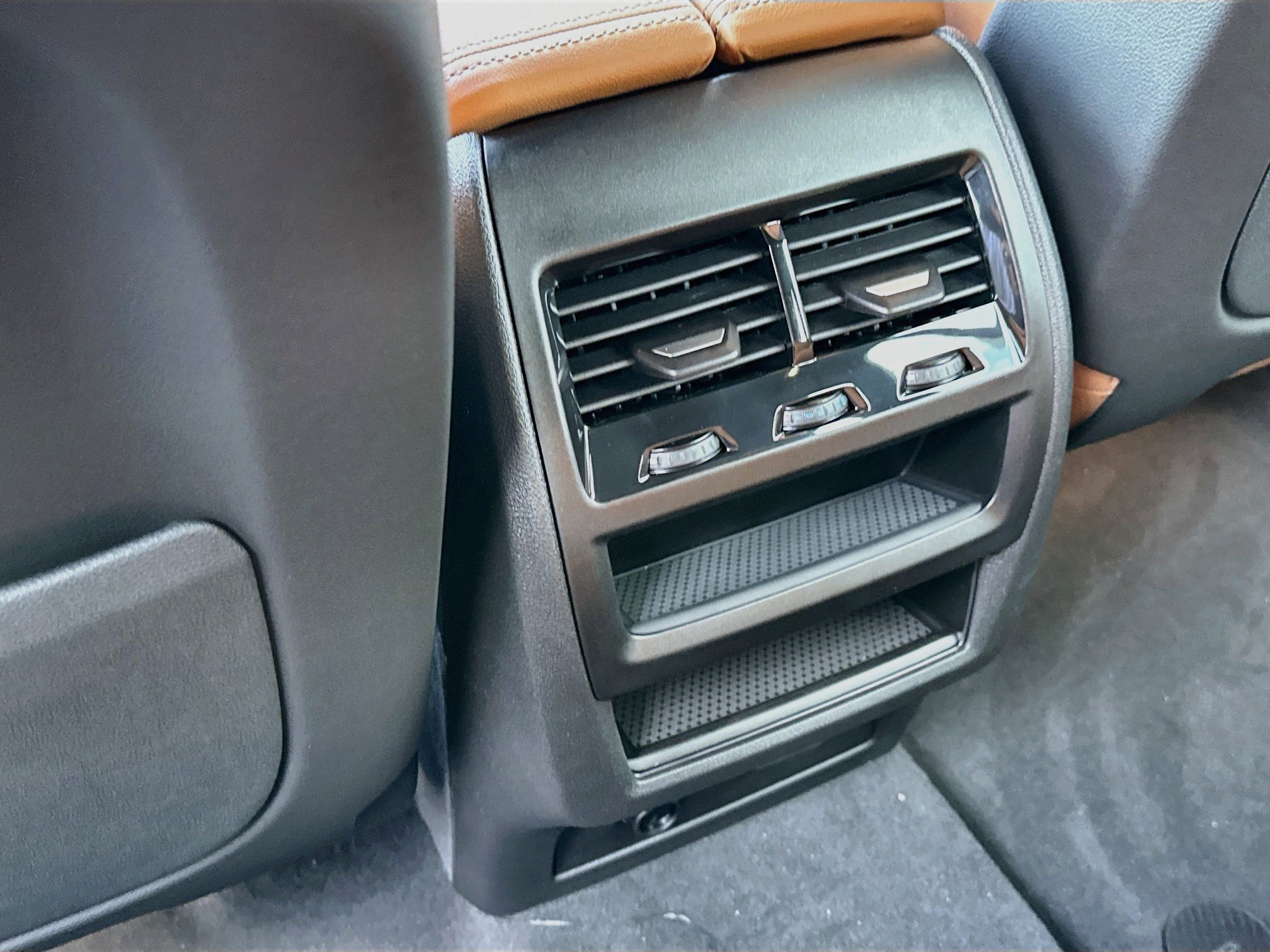 Certified 2026 BMW X5 sDrive40i w/ Premium Package RWD image 18