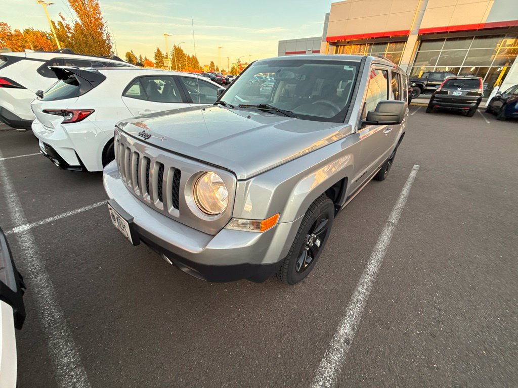 Used 2015 Jeep Patriot Sport w/ Power Value Group FWD image 1