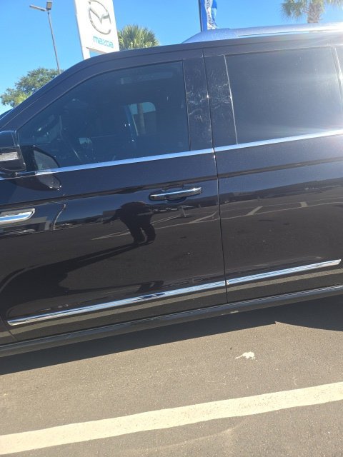 Used 2024 Lincoln Navigator Reserve AWD/4WD image 3