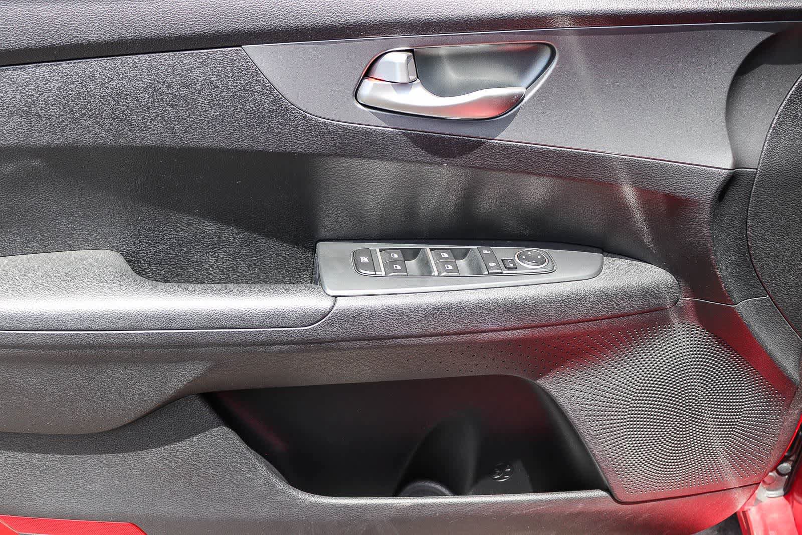 Used 2020 Kia Forte LXS FWD image 20