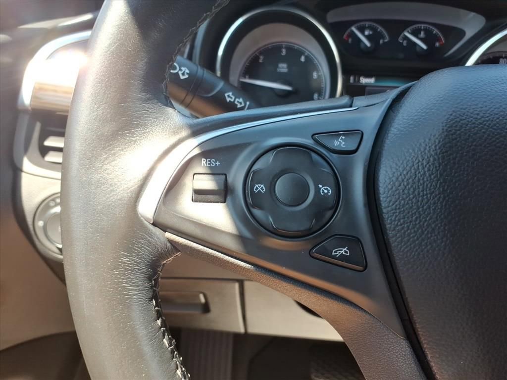 Used 2020 Buick Envision Preferred FWD image 21